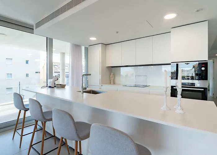 Apartment The Wave De Lujo Con Vistas Al Mar Y Parking Privado *