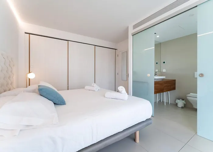 Apartment The Wave De Lujo Con Vistas Al Mar Y Parking Privado